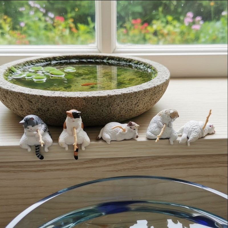 Creative Fishing Cat Fish Tank Decoration - Mini Resin Sleeping Cat Aquarium Ornament