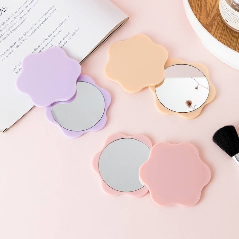 O1CN01mDHt092NJxBd43Chl_2215537409943-0-cib Creative Mini Cute Flower Mirror - Portable Compact Hand Mirror for Women Girls