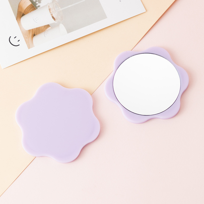 O1CN01pAWu3S2NJxBe02szr_2215537409943-0-cib Creative Mini Cute Flower Mirror - Portable Compact Hand Mirror for Women Girls