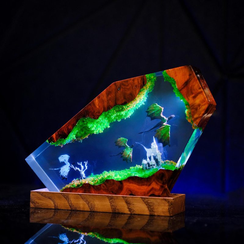 Dragon Art Resin Night Light – Wooden Base LED Desktop Decor