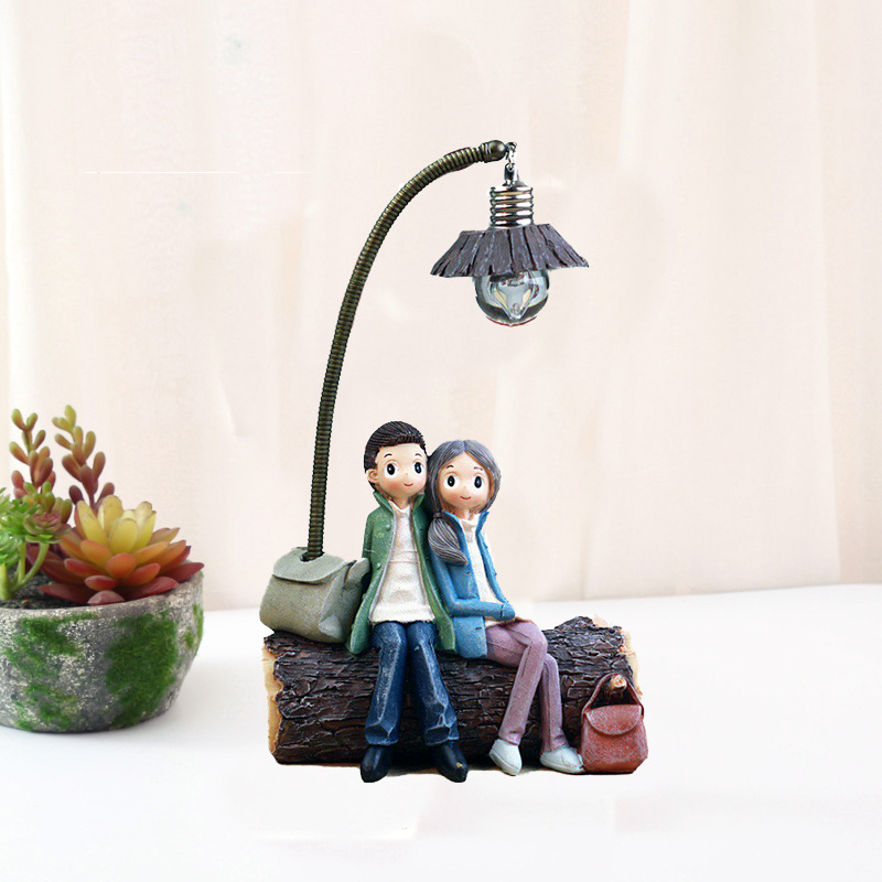 Couple Sofa Night Light – Creative Resin Lamp for Living Room Bedroom