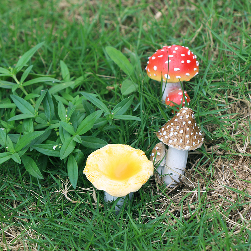 Simulation Garden Mushroom Ornament - Resin Fairy Garden Miniature Decor