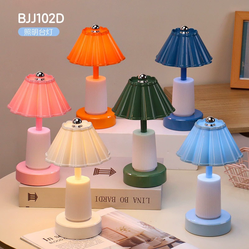 p_1783363369993_tizx Cream Style Creative Light Luxury Desk Lamp Cross-border Mini Floor Lamp Decoration Night Light Bedroom